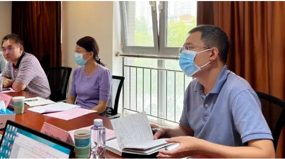 石化化工處在不到一個(gè)月的時(shí)間內(nèi)連續(xù)收到中橡協(xié)兩份報(bào)告，一直從職能角度進(jìn)行研究，并與相關(guān)司局進(jìn)行溝通，開展了有關(guān)工作。